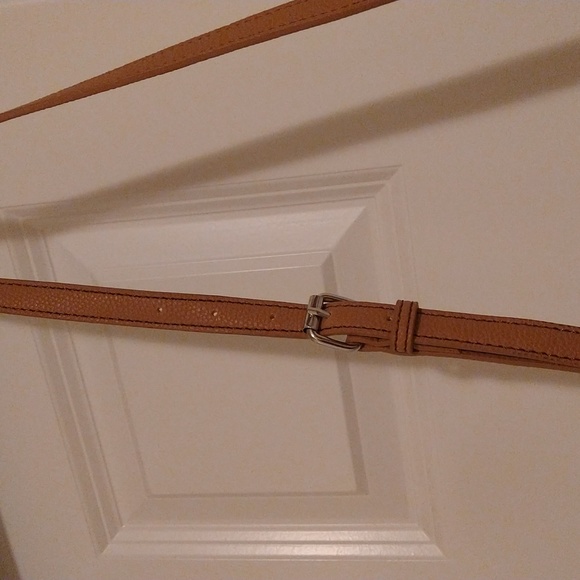 Nine West Drawstring Tan Bucket Bag, In Like New Condition, - Picture 16 of 16